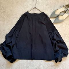 anuke アンヌーク タイプライターピンタックブラウス 黒 F ゆったり ボリュームスリーブ