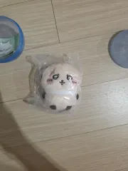 ちいかわ おすわりぬい ガチャ タン ラッコ