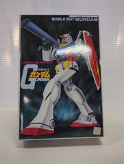 バンダイ 1/100 RX-78 ガンダム 旧キット 機動戦士ガンダム プラモデル