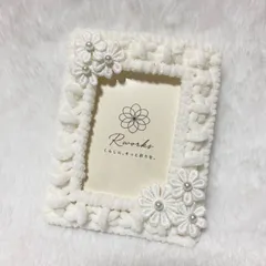 ふわふわトレカケース｜フラワー刺繍とパール B8硬質ケース付き ホワイト