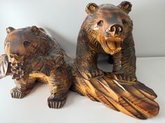 【一木彫】木彫りの熊 2頭（葡萄咥え・威嚇）北海道 民芸品 木彫 彫刻 置物　【N6804】