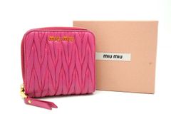 ミュウミュウ マテラッセ ラウンドファスナー 二つ折り コンパクト 財布 サイフ 5M0522 ゴールド金具 ギャザー レザー ピンク MIUMIU 7944k