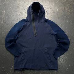 100 NIKE テック フリース フーディー
