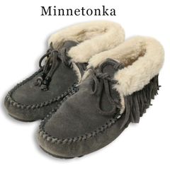 Minnetonka ミネトンカ 秋冬★ スウェード 本革 ムートン ボア モカシン フリンジ ブーツ Sz.6 レディース 灰 グレー