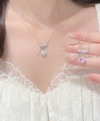 リボン ネックレス レディース 結婚式 韓国風 プチプラアクセサリー ジュエリー 大人可愛い首飾り 細チェーンネックレス きらきら輝くラインストーン パーティー ギフト 大人フェミニン華奢 プレゼント 女子会 シルバーネックレス 1102