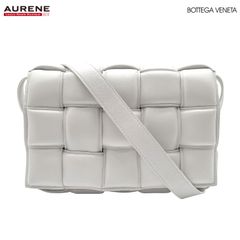 BOTTEGAVENETA ボッテガヴェネタ ショルダーバッグ パデッド カセット マキシイントレチャート レザー ホワイト ユニセックス 【中古】