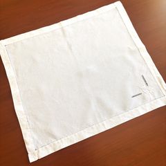 テーブルリネン テーブルナプキン　テーブルマット　コーナーにお花の白糸刺繍 12CLl30