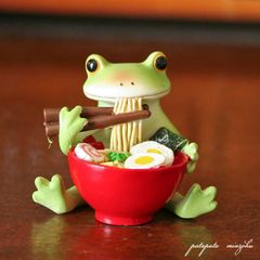 コポー  Copeau  オブジェ 置物   あつあつラーメンとカエル   ミニチュア ダイカイ  ディスプレイ カエル 小物 雑貨　ラーメン屋  パタパタ民族