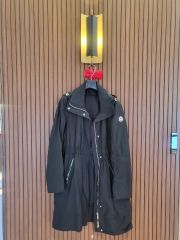 モンクレール レディース ウィンドブレーカー