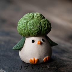 置物 オブジェ ガーデンオーナメント ブロッコリーを頭に乗せたペンギン 室内 屋内 インテリア 玄関 リビング ダイニング 装飾 庭 ガーデニング 装飾 ガーデン 可愛い ギフト インテリア用品 贈り物 雑貨