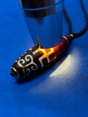 美品 瑪瑙卍字天珠 41×15mm 13g 自然痕あり｜商品番号6320-2/5