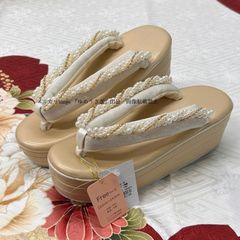 草履　こっぽり　厚底　厚底草履　鼻緒　鼻緒パール　マットゴールド草履　高級草履　フルパール　レディース　パール　ホワイト　控えめゴールド草履　金×白ヒール草履　フォーマル　振袖　成人式　卒業式 女性　入学式　卒業式 袴　結婚式　晴れの日　ママ振袖　3段　新品