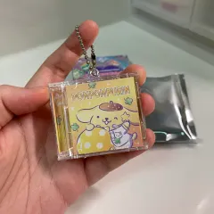 新品 サンリオ CDケース キーホルダー - ポムポムプリン