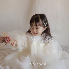 韓国子供服　ふわふわ チュール ワンピース ドレス　ベビードレス　セレモニードレス　誕生日　ハーフバースデー　お宮参り　100日祝　可愛い　バースデーフォト　白