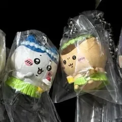 (セット) ちいかわ 인어섬 たべもの ハチワレ + くりまんじゅう キーホルダー