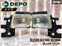 『即納』希少!! ダッジ ラムバン 94-97y ヘッドライト DEPO製 08-333-1136L/R フルサイズバン B1500 B2500 B3500 ステー付 補修 アメ車 V8