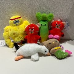 ぬいぐるみコレクション（筋肉スポンジボブ、タンニングハローキティ、マーメイドハローキティ、グース、ディズニー、ピクサー、メイの新しい赤い秘密、緑大根、キムチ大根 ぬいぐるみ）