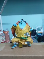 ONE PIECE ジンベエ フィギュア