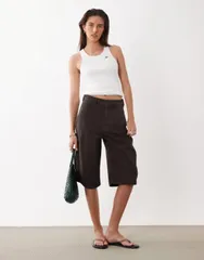 アルケット レディース ボトムス ハーフパンツ・ショーツ ショートパンツ コットン ARKET pure cotton barreleg longline shorts BROWN ブラウン
