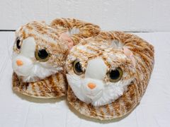 猫　ふわふわスリッパ　Onmygogo  大人のためのファジーぬいぐるみ猫のスリッパ 女性の男性のための冬の室内スリッパ 暖かい 快適 ノンスリップ