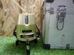 タジマ レーザー墨出し器 GT2bZi 縦・横・地墨 GT2BZ-I 測定器 大工道具 動作確認済 未校正 中古品 米 261011