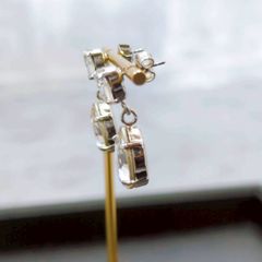【ドロップモチーフ】ドロップピアス クリアストーン付き シルバー 上品 華やか レディース