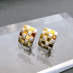 【市松模様】スタッドピアス スクエアデザイン ゴールド シルバー 上品 モダン レディース