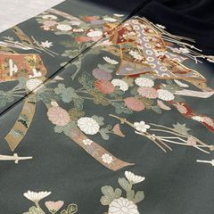 黒留袖 裄66.5 熨斗に花模様 振袖 着物 正絹 五つ紋 X-10490