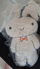 クレヨンしんちゃん ガラス うさぎ ぬいぐるみ