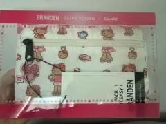 未開封/新品 OLIVE YOUNG オリーブヤング ブランド hello kitty(ハローキティ) ウォレットバッグ 白