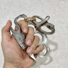 スチール ストライク パワー ナックル キーホルダー キーホルダー
