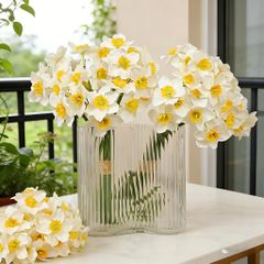 【リアルな質感】人工造花 スイセン 30輪 白黄色 枯れない花 フラワーアレンジメント 結婚式 庭 ホリデーデコレーション 仏壇 お供え 室内装飾 観葉植物 玄関 リビング オフィス