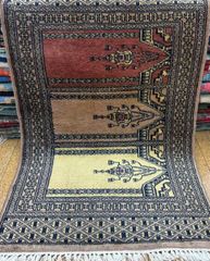 トルコ カイセリ産 絨毯 手織りウールラグ ペルシャ絨毯風 花柄