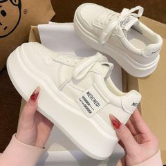 スニーカー レディース ローカット 厚底 軽量 美脚 おしゃれ かわいい シューズ 靴 通学 厚底シューズ 厚底靴 疲れない 歩きやすい オシャレ 運動靴 通学 可愛い 防滑