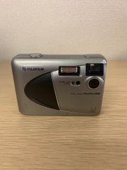 ％ 通電動作未確認 FUJIFILM 富士フイルム FinePix 1300 ファインピックス デジタルカメラ 130万画素 シルバー 本体のみ 汚れ有り カメラ4 1