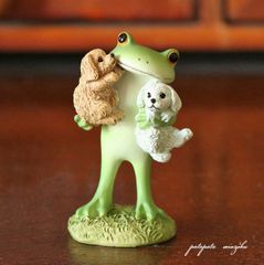 コポー  Copeau  オブジェ 置物    犬が大好きなカエル  ミニチュア ダイカイ  ディスプレイ カエル　プードル  犬  ドック 小物 雑貨　パタパタ民族