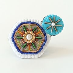 ビーズ ブローチ フェルト 刺繍 【ビーズブローチ light】