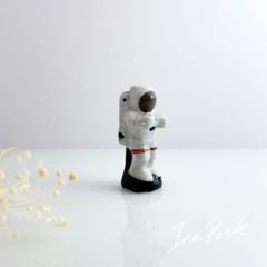 宇宙飛行士　ニール・アームストロングのフェーブ　フェーヴ　フランス製　ミニチュア　陶器　雑貨