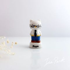 キティちゃんのパパのフェーブ　フェーヴ　フランス製　ミニチュア　陶器　雑貨　サンリオ