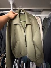 オリーブ色 ジップアップ ジャケット ZARA