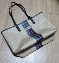 COACH ショッパーバッグ ベージュ / 花柄 ストライプ