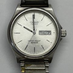カシオ CASIO 10気圧防水 デイデイト クォーツ 腕時計 シルバー 蛇腹ベルト