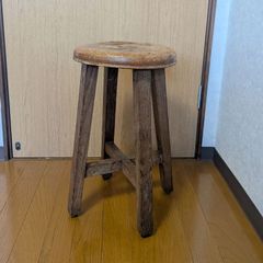 古い木製スツール 丸椅子 古道具 ヴィンテージ 木製チェア 花台 アンティーク
