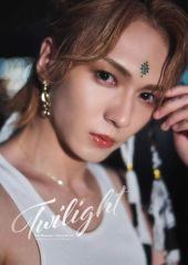 【中古】男性写真集 ≪2.5次元≫ 宮崎湧写真集「Twilight」