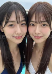 【高解像度 フォトアート】黒髪ロング美女2名、清楚な笑顔、水辺の夏、爽やかな日差し、夏の思い出 #X51E6