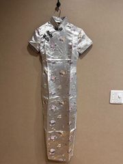 高級チャイナドレス　タイシルク　ゴールド　サイズ32　XXSサイズ　ロング丈　チャイナ服