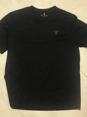 GUESS ゲス 半袖 Tシャツ ブラック