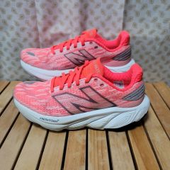 ニューバランス フレッシュフォーム ランニングシューズ 260