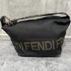 【FENDI】フェンディ ショルダーバッグ ブラック キャンバス FENDIロゴ 総柄ストラップ ワンショルダー ホーボー ヴィンテージ レディース