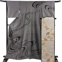 訪問着 身丈165.5cm 裄丈66cm M 袷 袋帯セット 草花 流水 絞り 刺繍 黒 正絹 名品 【中古】